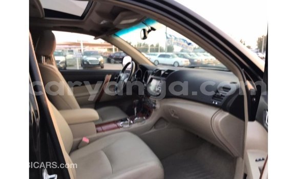Nunua Imported Toyota Highlander Black Gari ndani ya Import - Dubai nchini Malawi Nunua Imported Toyota Highlander Black Gari ndani ya Import - Dubai nchini Malawi