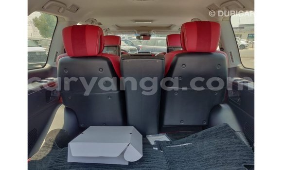 Acheter Import Voiture Toyota Land Cruiser Noir à Import - Dubai, Malawi Acheter Import Voiture Toyota Land Cruiser Noir à Import - Dubai, Malawi