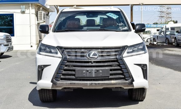 Acheter Import Voiture Lexus LX Blanc à Import - Dubai, Malawi Acheter Import Voiture Lexus LX Blanc à Import - Dubai, Malawi
