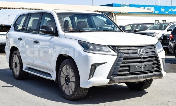 Acheter Import Voiture Lexus LX Blanc à Import - Dubai, Malawi Acheter Import Voiture Lexus LX Blanc à Import - Dubai, Malawi