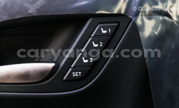 Acheter Import Voiture Lexus LX Bleu à Import - Dubai, Malawi Acheter Import Voiture Lexus LX Bleu à Import - Dubai, Malawi