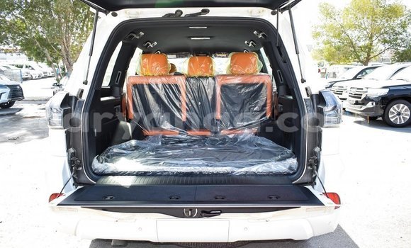Buy Import Lexus LX White Car in Import - Dubai in Malawi Buy Import Lexus LX White Car in Import - Dubai in Malawi
