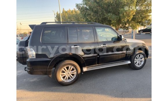 Buy Import Mitsubishi Pajero Black Car in Import - Dubai in Malawi Buy Import Mitsubishi Pajero Black Car in Import - Dubai in Malawi