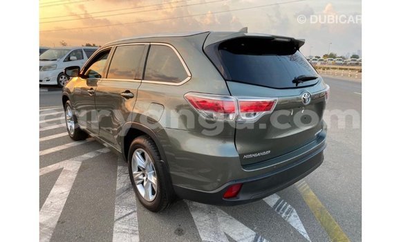 Buy Import Toyota Highlander Green Car in Import - Dubai in Malawi Buy Import Toyota Highlander Green Car in Import - Dubai in Malawi