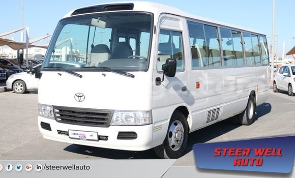 Acheter Import Voiture Toyota Coaster Blanc à Import - Dubai, Malawi Acheter Import Voiture Toyota Coaster Blanc à Import - Dubai, Malawi