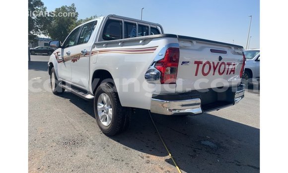 Buy Import Toyota Hilux White Car in Import - Dubai in Malawi Buy Import Toyota Hilux White Car in Import - Dubai in Malawi