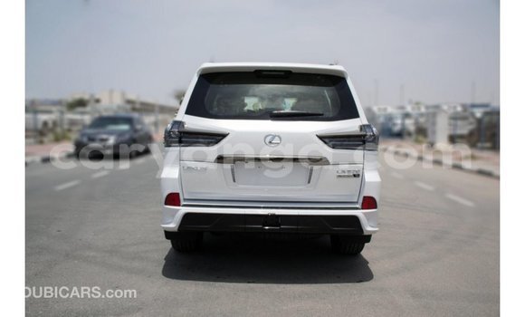 Acheter Import Voiture Lexus LX Blanc à Import - Dubai, Malawi Acheter Import Voiture Lexus LX Blanc à Import - Dubai, Malawi