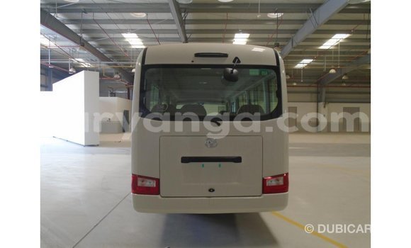 Acheter Import Voiture Abarth 595 Blanc à Import - Dubai, Malawi Acheter Import Voiture Abarth 595 Blanc à Import - Dubai, Malawi