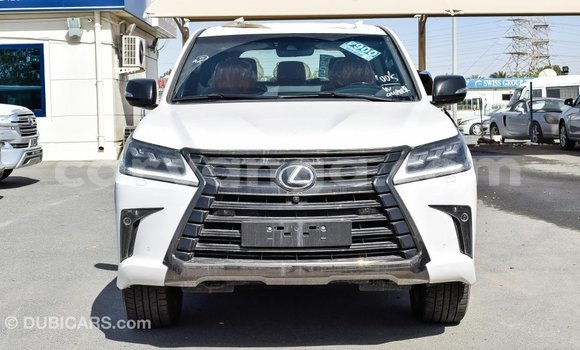 Acheter Import Voiture Lexus LX Blanc à Import - Dubai, Malawi Acheter Import Voiture Lexus LX Blanc à Import - Dubai, Malawi