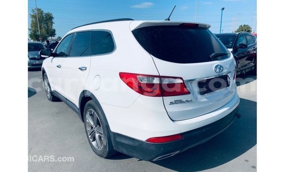 Nunua Imported Hyundai Santa Fe White Gari ndani ya Import - Dubai nchini Malawi Nunua Imported Hyundai Santa Fe White Gari ndani ya Import - Dubai nchini Malawi