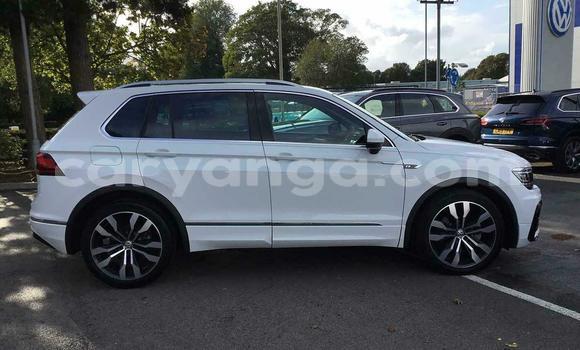 Nunua Ilio tumika Volkswagen Tiguan White Gari ndani ya Lilongwe nchini Malawi Nunua Ilio tumika Volkswagen Tiguan White Gari ndani ya Lilongwe nchini Malawi