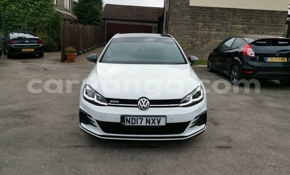 Nunua Ilio tumika Volkswagen Golf GTI White Gari ndani ya Lilongwe nchini Malawi Nunua Ilio tumika Volkswagen Golf GTI White Gari ndani ya Lilongwe nchini Malawi