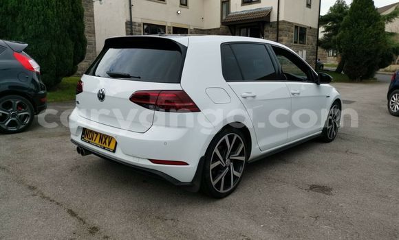 Nunua Ilio tumika Volkswagen Golf GTI White Gari ndani ya Lilongwe nchini Malawi Nunua Ilio tumika Volkswagen Golf GTI White Gari ndani ya Lilongwe nchini Malawi