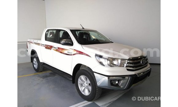 Acheter Import Voiture Toyota Hilux Blanc à Import - Dubai, Malawi Acheter Import Voiture Toyota Hilux Blanc à Import - Dubai, Malawi