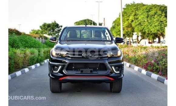 Nunua Imported Toyota Hilux Black Gari ndani ya Import - Dubai nchini Malawi Nunua Imported Toyota Hilux Black Gari ndani ya Import - Dubai nchini Malawi