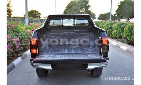 Nunua Imported Toyota Hilux Black Gari ndani ya Import - Dubai nchini Malawi Nunua Imported Toyota Hilux Black Gari ndani ya Import - Dubai nchini Malawi