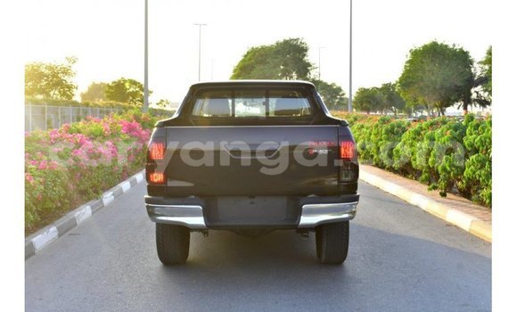 Nunua Imported Toyota Hilux Black Gari ndani ya Import - Dubai nchini Malawi Nunua Imported Toyota Hilux Black Gari ndani ya Import - Dubai nchini Malawi