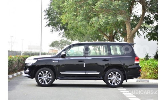 Nunua Imported Toyota Land Cruiser Black Gari ndani ya Import - Dubai nchini Malawi Nunua Imported Toyota Land Cruiser Black Gari ndani ya Import - Dubai nchini Malawi