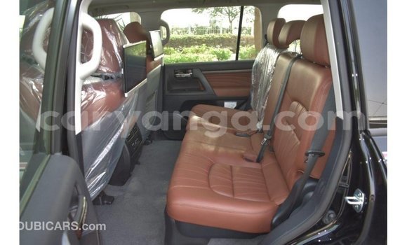 Nunua Imported Toyota Land Cruiser Black Gari ndani ya Import - Dubai nchini Malawi Nunua Imported Toyota Land Cruiser Black Gari ndani ya Import - Dubai nchini Malawi