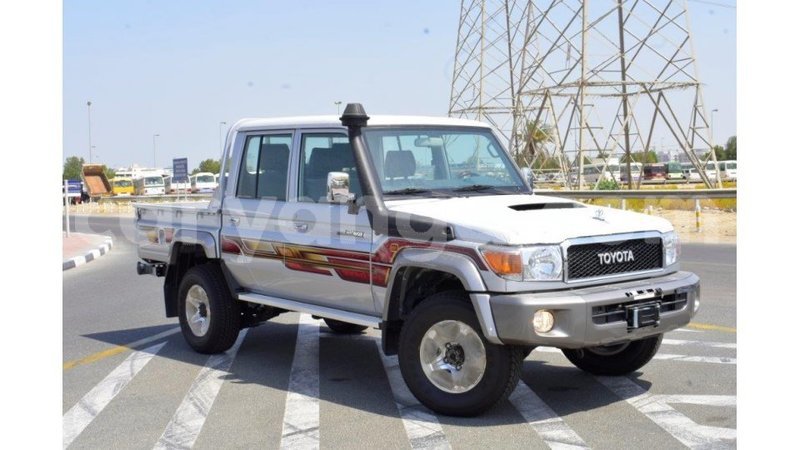 Big with watermark toyota land cruiser malawi import dubai 6705