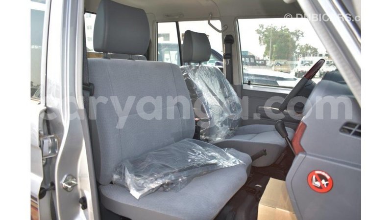 Big with watermark toyota land cruiser malawi import dubai 6705