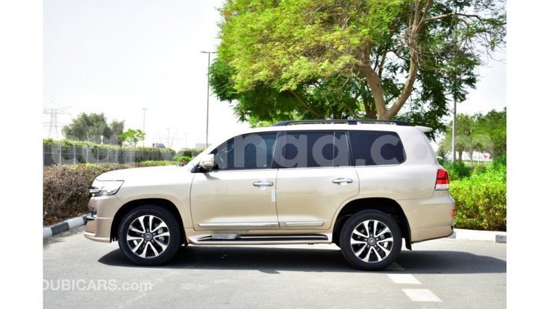 Big with watermark toyota land cruiser malawi import dubai 6707