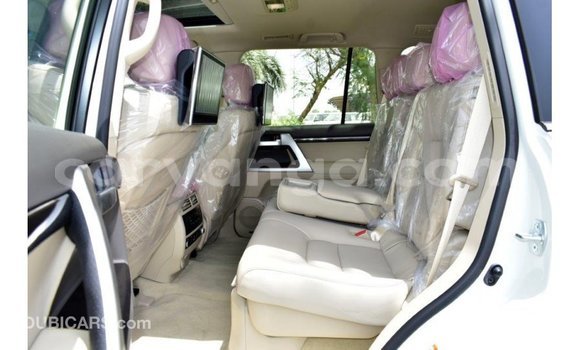 Buy Import Toyota Land Cruiser White Car in Import - Dubai in Malawi Buy Import Toyota Land Cruiser White Car in Import - Dubai in Malawi