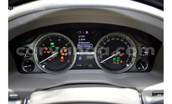 Buy Import Toyota Land Cruiser White Car in Import - Dubai in Malawi Buy Import Toyota Land Cruiser White Car in Import - Dubai in Malawi