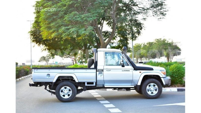 Big with watermark toyota land cruiser malawi import dubai 6713