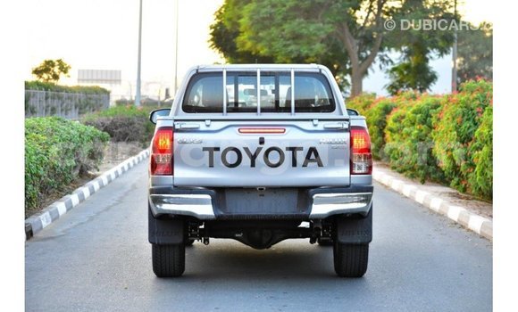 Nunua Imported Toyota Hilux Other Gari ndani ya Import - Dubai nchini Malawi Nunua Imported Toyota Hilux Other Gari ndani ya Import - Dubai nchini Malawi
