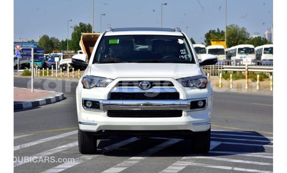 Nunua Imported Toyota Fielder White Gari ndani ya Import - Dubai nchini Malawi Nunua Imported Toyota Fielder White Gari ndani ya Import - Dubai nchini Malawi