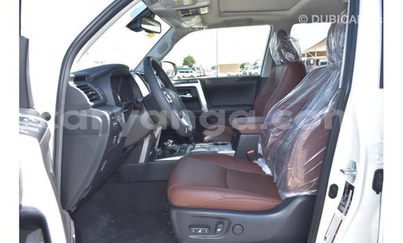 Nunua Imported Toyota Fielder White Gari ndani ya Import - Dubai nchini Malawi Nunua Imported Toyota Fielder White Gari ndani ya Import - Dubai nchini Malawi