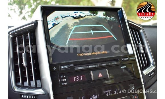 Nunua Imported Toyota Land Cruiser Black Gari ndani ya Import - Dubai nchini Malawi Nunua Imported Toyota Land Cruiser Black Gari ndani ya Import - Dubai nchini Malawi