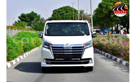 Nunua Imported Toyota Granvia White Gari ndani ya Import - Dubai nchini Malawi Nunua Imported Toyota Granvia White Gari ndani ya Import - Dubai nchini Malawi