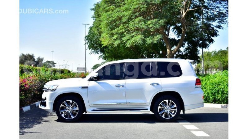 Big with watermark toyota land cruiser malawi import dubai 6729