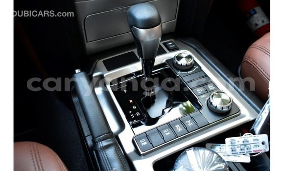 Nunua Imported Toyota Land Cruiser White Gari ndani ya Import - Dubai nchini Malawi Nunua Imported Toyota Land Cruiser White Gari ndani ya Import - Dubai nchini Malawi