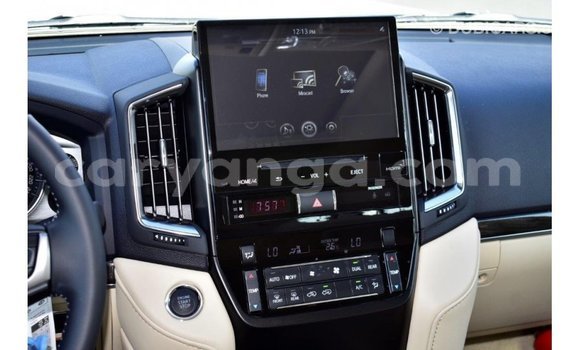 Nunua Imported Toyota Land Cruiser Black Gari ndani ya Import - Dubai nchini Malawi Nunua Imported Toyota Land Cruiser Black Gari ndani ya Import - Dubai nchini Malawi