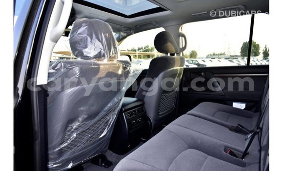 Nunua Imported Toyota Land Cruiser Black Gari ndani ya Import - Dubai nchini Malawi Nunua Imported Toyota Land Cruiser Black Gari ndani ya Import - Dubai nchini Malawi