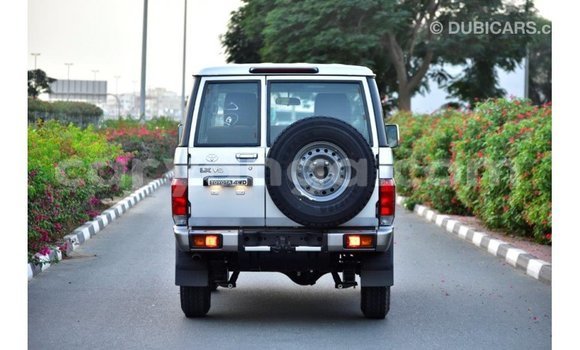 Nunua Imported Toyota Land Cruiser Other Gari ndani ya Import - Dubai nchini Malawi Nunua Imported Toyota Land Cruiser Other Gari ndani ya Import - Dubai nchini Malawi