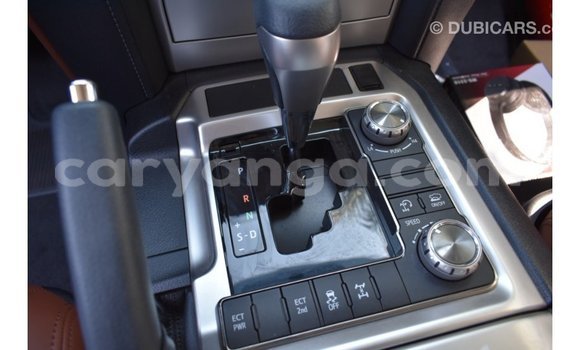Nunua Imported Toyota Land Cruiser White Gari ndani ya Import - Dubai nchini Malawi Nunua Imported Toyota Land Cruiser White Gari ndani ya Import - Dubai nchini Malawi