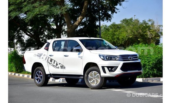 Nunua Imported Toyota Hilux White Gari ndani ya Import - Dubai nchini Malawi Nunua Imported Toyota Hilux White Gari ndani ya Import - Dubai nchini Malawi