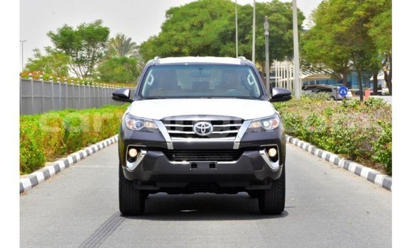 Nunua Imported Toyota Fortuner Other Gari ndani ya Import - Dubai nchini Malawi Nunua Imported Toyota Fortuner Other Gari ndani ya Import - Dubai nchini Malawi
