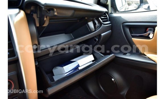 Nunua Imported Toyota Fortuner Other Gari ndani ya Import - Dubai nchini Malawi Nunua Imported Toyota Fortuner Other Gari ndani ya Import - Dubai nchini Malawi