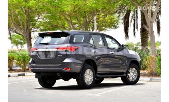 Nunua Imported Toyota Fortuner Other Gari ndani ya Import - Dubai nchini Malawi Nunua Imported Toyota Fortuner Other Gari ndani ya Import - Dubai nchini Malawi