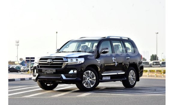 Nunua Imported Toyota Land Cruiser Black Gari ndani ya Import - Dubai nchini Malawi Nunua Imported Toyota Land Cruiser Black Gari ndani ya Import - Dubai nchini Malawi