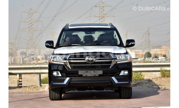 Nunua Imported Toyota Land Cruiser Black Gari ndani ya Import - Dubai nchini Malawi Nunua Imported Toyota Land Cruiser Black Gari ndani ya Import - Dubai nchini Malawi