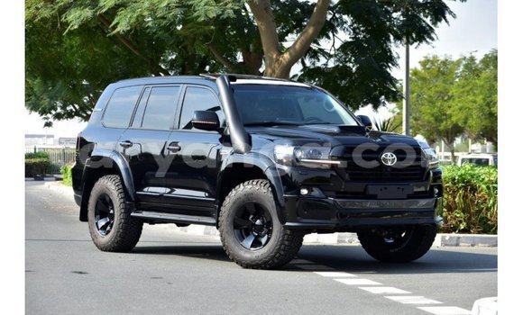 Nunua Imported Toyota Land Cruiser Black Gari ndani ya Import - Dubai nchini Malawi Nunua Imported Toyota Land Cruiser Black Gari ndani ya Import - Dubai nchini Malawi