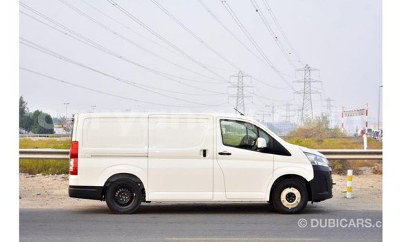 Buy Import Toyota Hiace White Car in Import - Dubai in Malawi Buy Import Toyota Hiace White Car in Import - Dubai in Malawi