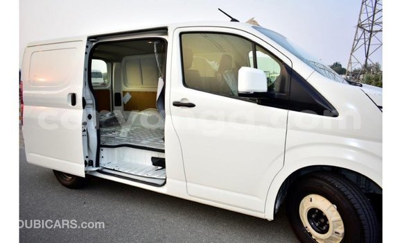 Buy Import Toyota Hiace White Car in Import - Dubai in Malawi Buy Import Toyota Hiace White Car in Import - Dubai in Malawi