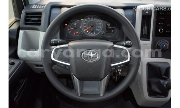 Buy Import Toyota Hiace White Car in Import - Dubai in Malawi Buy Import Toyota Hiace White Car in Import - Dubai in Malawi